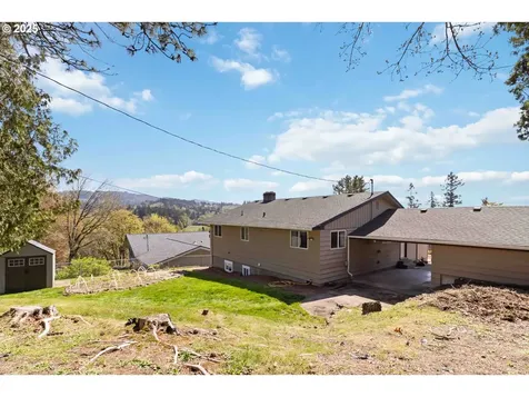 106 Dixie Lane Longview WA 98632