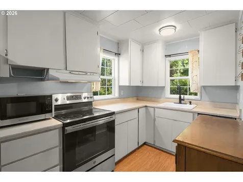 2946 E 1st Avenue Camas WA 98607