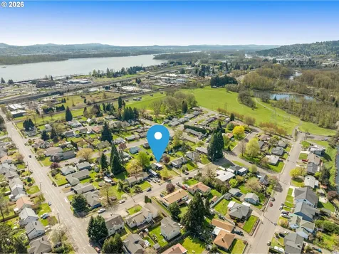 2946 E 1st Avenue Camas WA 98607