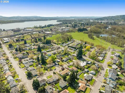 2946 E 1st Avenue Camas WA 98607