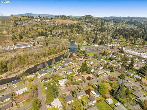 2946 E 1st Avenue Camas WA 98607