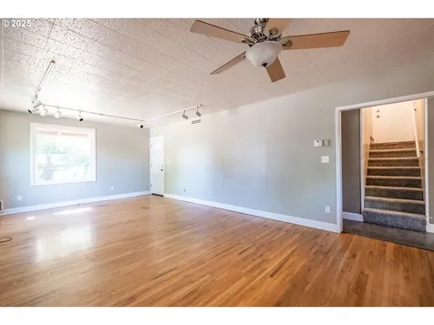 708 Hiatt Street Lebanon OR 97355