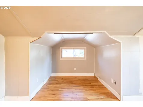 708 Hiatt Street Lebanon OR 97355