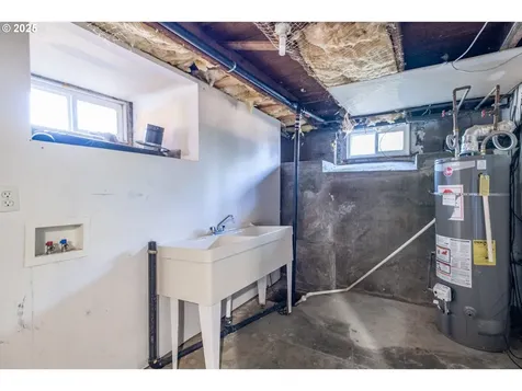 708 Hiatt Street Lebanon OR 97355