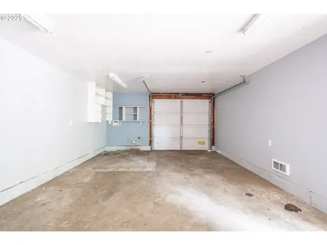 708 Hiatt Street Lebanon OR 97355