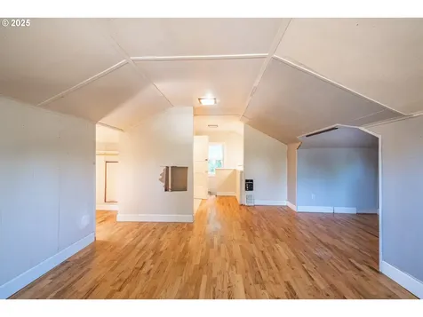 708 Hiatt Street Lebanon OR 97355
