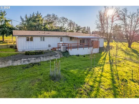 240 Blands Lane Roseburg OR 97471