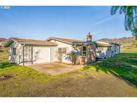 240 Blands Lane Roseburg OR 97471