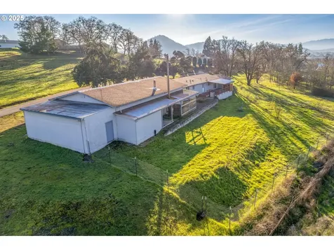 240 Blands Lane Roseburg OR 97471