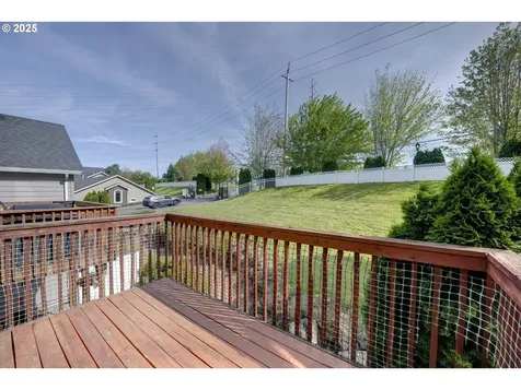 21430 NE Rosewood Drive Fairview OR 97024