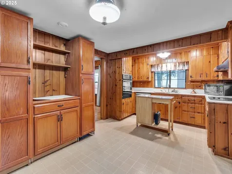 707 NE Carty Road Ridgefield WA 98642