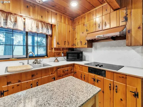 707 NE Carty Road Ridgefield WA 98642