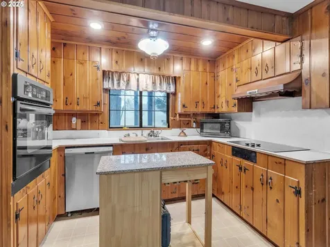 707 NE Carty Road Ridgefield WA 98642