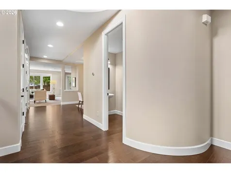 5722 NW 128th Terrace Portland OR 97229
