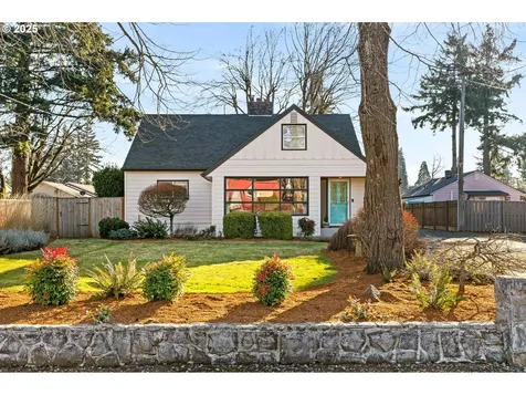 10602 NE Morris Street Portland OR 97220