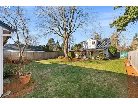 10602 NE Morris Street Portland OR 97220