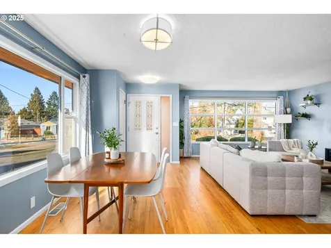 10602 NE Morris Street Portland OR 97220
