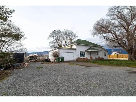 63150 Booth Lane La Grande OR 97850