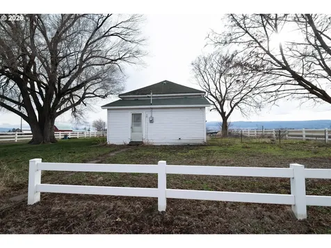 63150 Booth Lane La Grande OR 97850