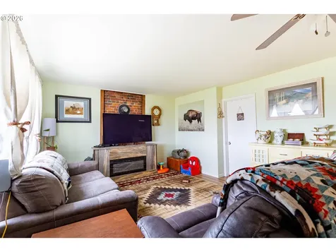 63150 Booth Lane La Grande OR 97850