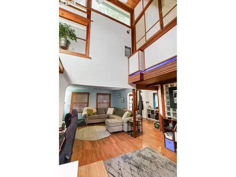 949 W 13th Avenue Eugene OR 97402