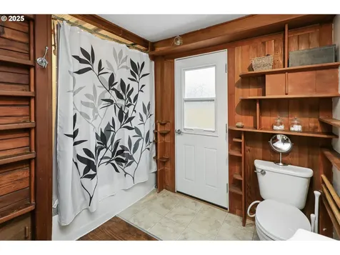 949 W 13th Avenue Eugene OR 97402