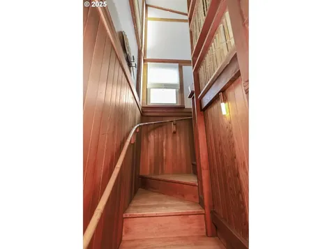 949 W 13th Avenue Eugene OR 97402