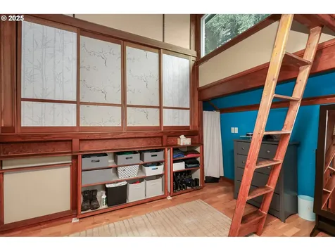 949 W 13th Avenue Eugene OR 97402