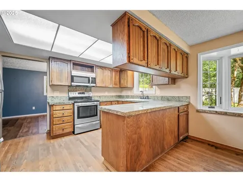 5807 NE 152nd Avenue Vancouver WA 98682