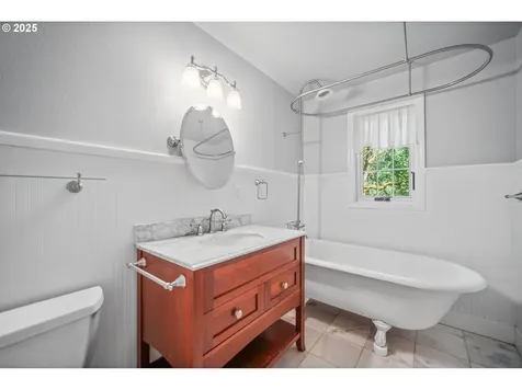 5807 NE 152nd Avenue Vancouver WA 98682