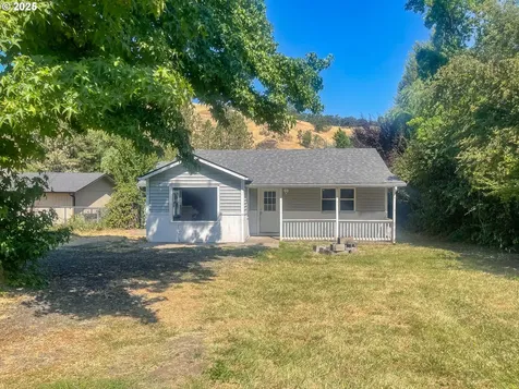 624 Tipton Road Roseburg OR 97471