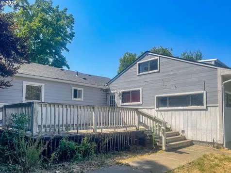 624 Tipton Road Roseburg OR 97471