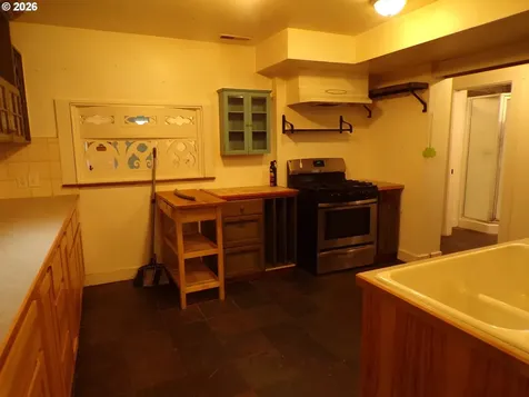 202 S 4th Avenue Ridgefield WA 98642
