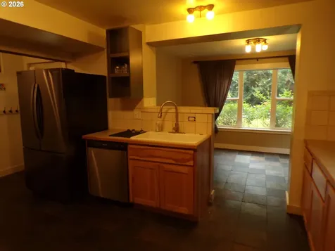 202 S 4th Avenue Ridgefield WA 98642