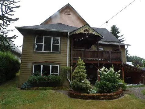 202 S 4th Avenue Ridgefield WA 98642
