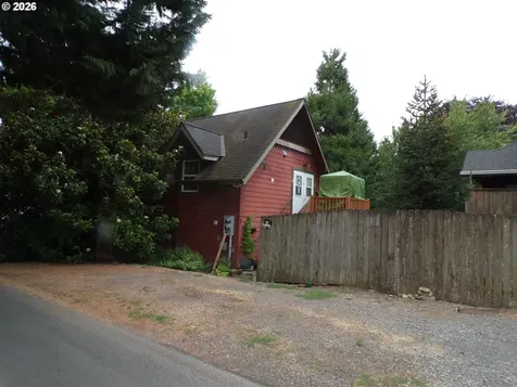 202 S 4th Avenue Ridgefield WA 98642