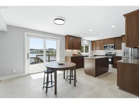 20122 NE Interlachen Lane Fairview OR 97024