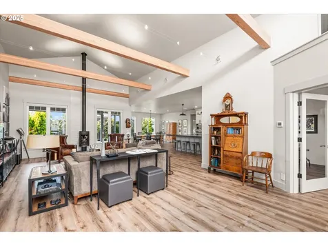 3476 Quail Meadow Way Eugene OR 97408