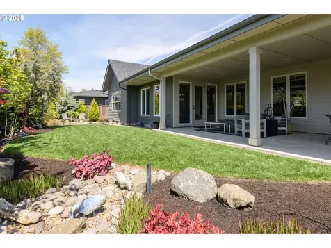 3476 Quail Meadow Way Eugene OR 97408