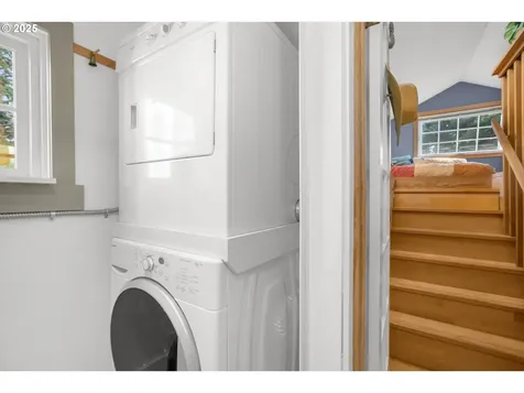 1522 NE 11th Street Lincoln City OR 97367