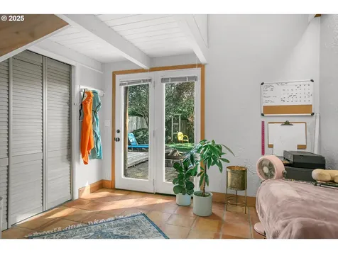 1522 NE 11th Street Lincoln City OR 97367