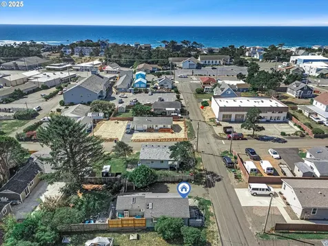 1522 NE 11th Street Lincoln City OR 97367