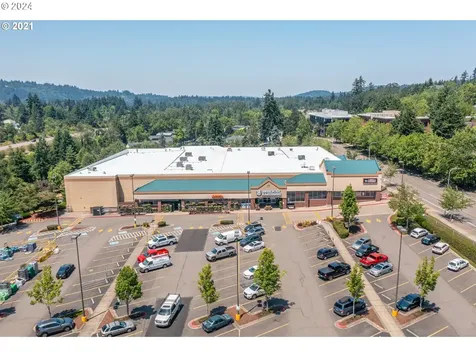 1791 Blankenship Road West Linn OR 97068