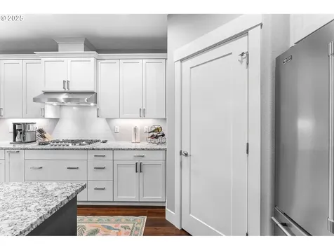 16115 NE 8th Street Vancouver WA 98684