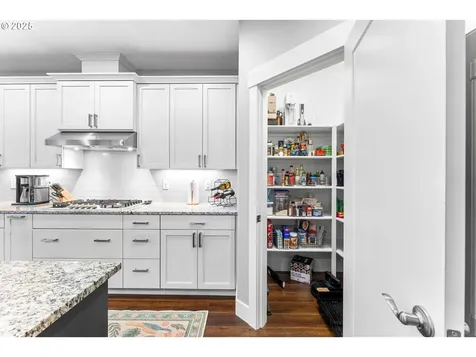 16115 NE 8th Street Vancouver WA 98684