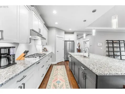 16115 NE 8th Street Vancouver WA 98684