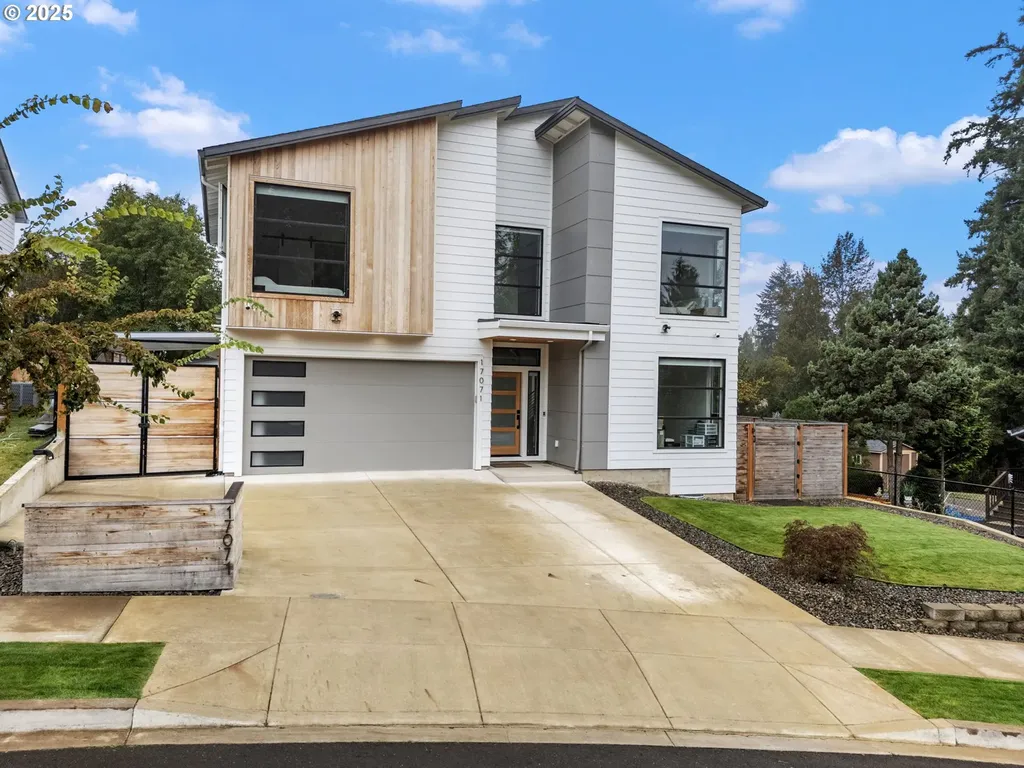 17071 SE Manley Street Portland OR 97236