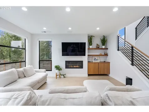 17071 SE Manley Street Portland OR 97236