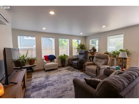 233 S 15th Street Philomath OR 97370