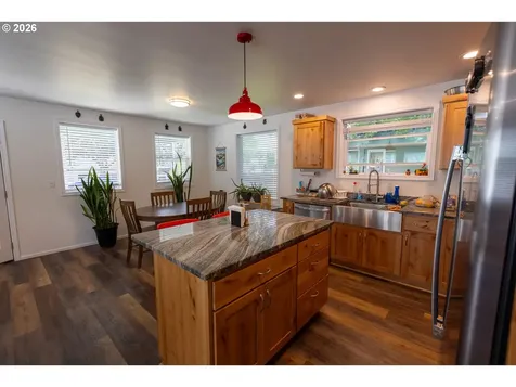 233 S 15th Street Philomath OR 97370
